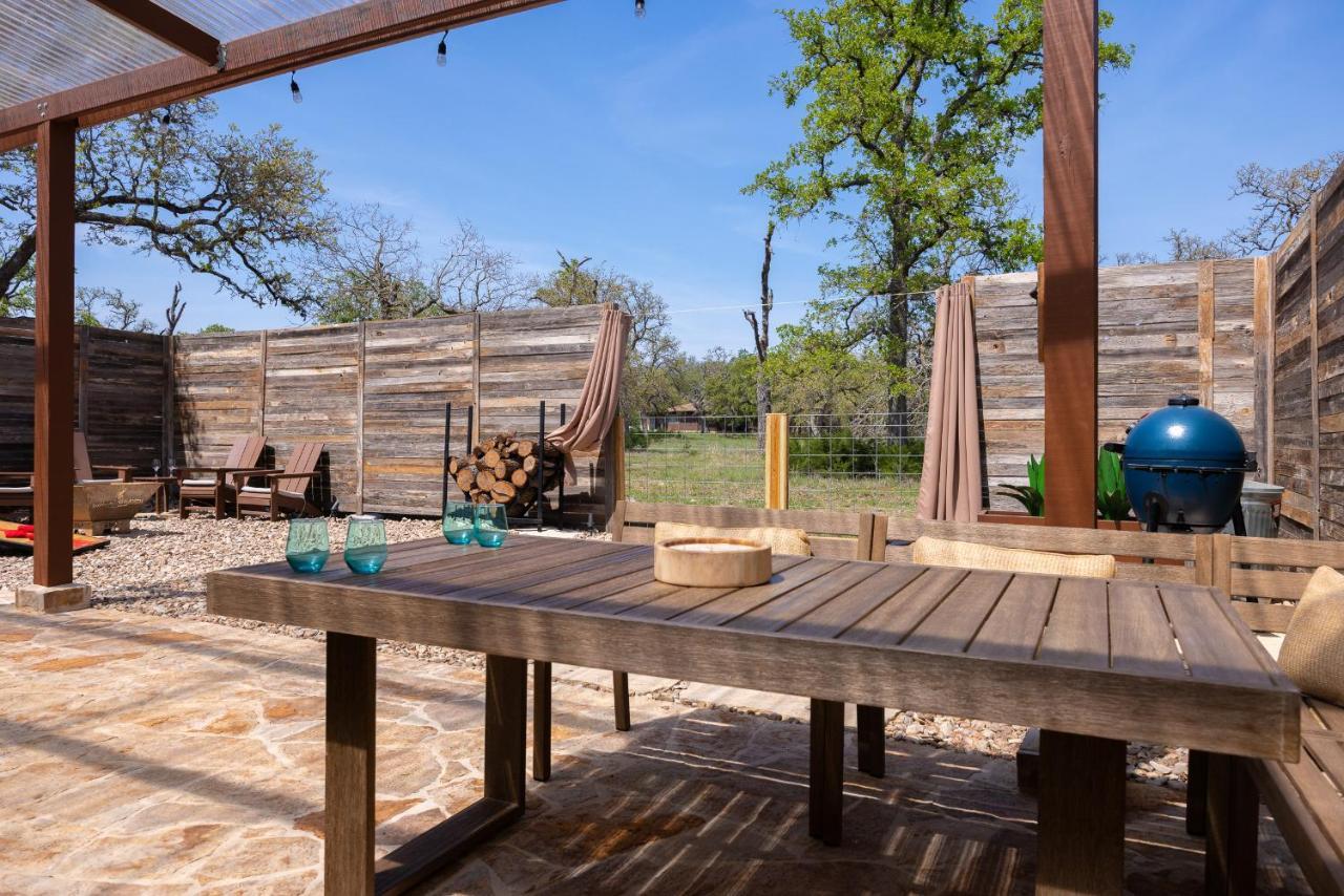 Romantic Tiny Luxury Retreat W Heated Pool, Sauna N Outdoor Shower In Wimberley 10 Acres Kültér fotó