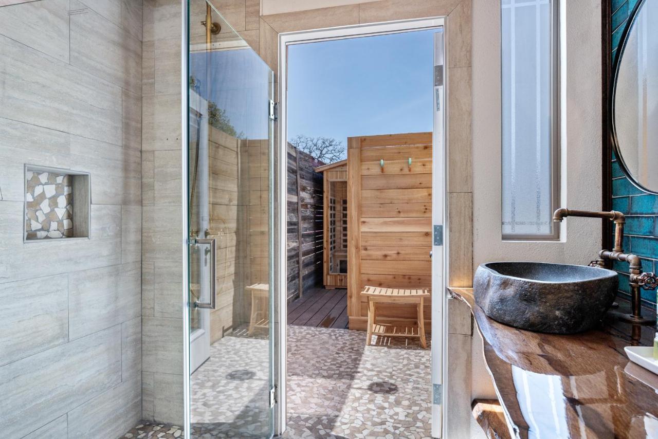 Romantic Tiny Luxury Retreat W Heated Pool, Sauna N Outdoor Shower In Wimberley 10 Acres Kültér fotó